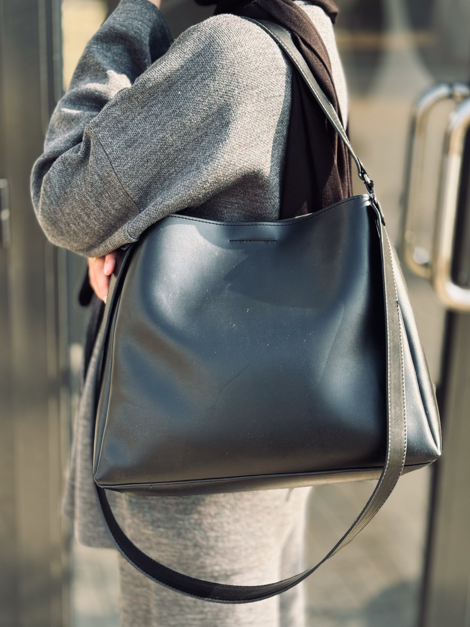 Leather Crossbody Tote Bag- Black